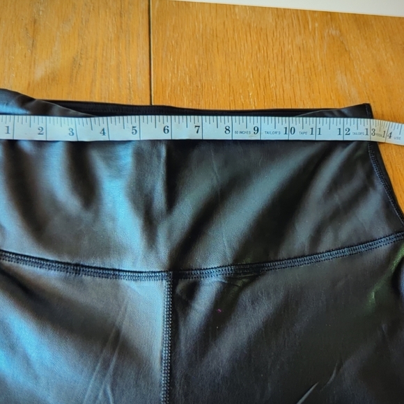 New. 90 Degree Black Casual High Rise Brushed Inside Ankle LengthLeatherette M. - Picture 3 of 7